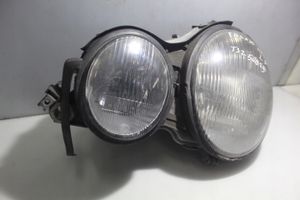 Mercedes-Benz E W210 Phare frontale 144869