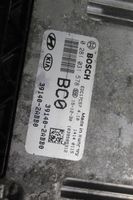 Hyundai i30 Centralina/modulo motore ECU 0281031578