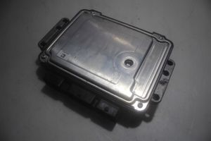 Peugeot 207 Motorsteuergerät ECU 0281013868