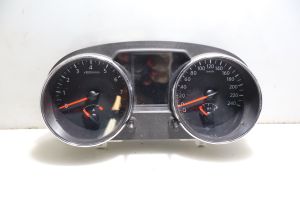 Nissan Qashqai Horloge 