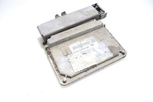 Volkswagen Jetta V Komputer / Sterownik ECU silnika 