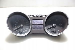 Mercedes-Benz ML W164 Horloge 