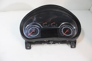 Opel Insignia A Clock 