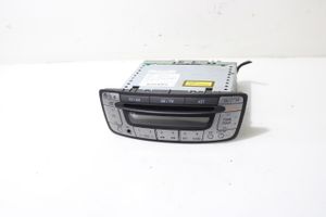 Toyota Aygo AB10 Konsola środkowa / Radio / GPS 