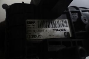 Opel Meriva B Радиатор интеркулера 