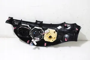 Toyota Yaris Przełącznik / Włącznik nawiewu dmuchawy 