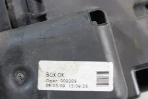 Opel Corsa D Skrzynka bezpieczników / Komplet 
