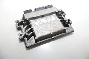 Dacia Sandero Moottorin ohjainlaite/moduuli (käytetyt) 
