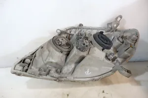 Toyota Corolla Verso E121 Lampa przednia 