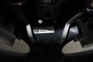 Nissan Note (E12) Steering wheel 