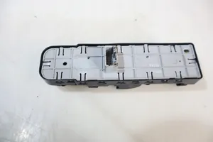 Renault Megane III Electric window control switch 