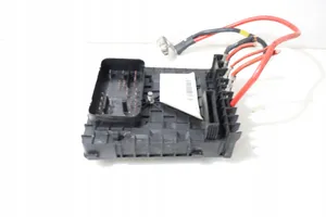 Volkswagen Touran II Fuse box set 