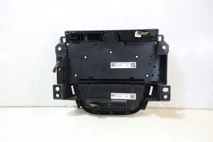 Opel Meriva B Panel radia 