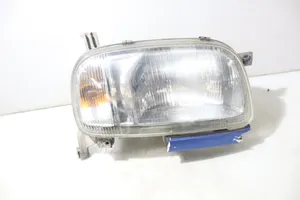 Nissan Micra Lampa przednia 