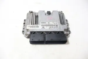 Hyundai i30 Centralina/modulo motore ECU 0281015244