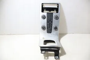 Volvo V50 Head unit multimedia control 