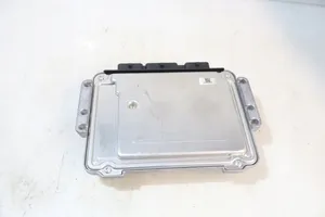 Citroen C3 Picasso Блок управления двигателем ECU 0281013872