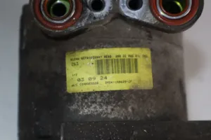Ford Focus C-MAX Ilmastointilaitteen kompressorin pumppu (A/C) 