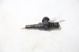 Volkswagen PASSAT B5.5 Fuel injector 0414720214