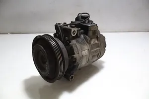 Volkswagen PASSAT B5.5 Air conditioning (A/C) compressor (pump) 8D0260808