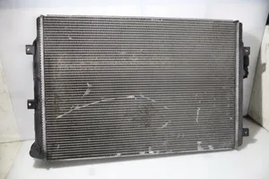 Volkswagen PASSAT B6 Radiateur de refroidissement 