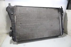 Volkswagen PASSAT B6 Chłodnica powietrza doładowującego / Intercooler 