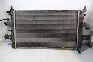 Opel Zafira B Radiateur de refroidissement 