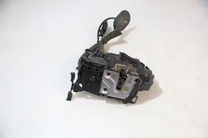 Renault Captur Front door lock 