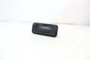 Renault Captur Tailgate trunk handle 