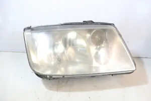 Volkswagen Bora Lampa przednia 