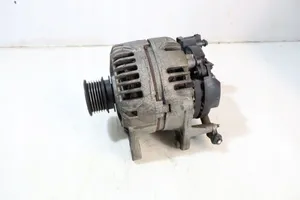 Skoda Fabia Mk2 (5J) Generatore/alternatore 037903025M