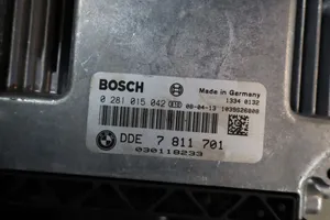 BMW 1 E81 E87 Komputer / Sterownik ECU silnika 0281015042