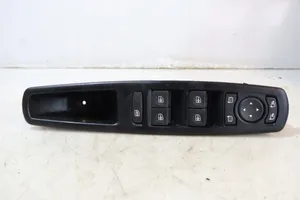 Renault Megane III Electric window control switch 