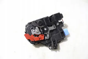 Volkswagen Touran I Rear door lock 