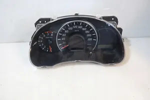 Nissan Micra Часы 