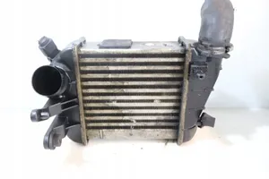 Audi A4 S4 B7 8E 8H Chłodnica powietrza doładowującego / Intercooler 