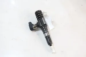 Volkswagen Touran I Fuel injector 