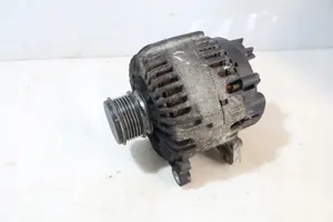 Volkswagen Touran I Generator/alternator 