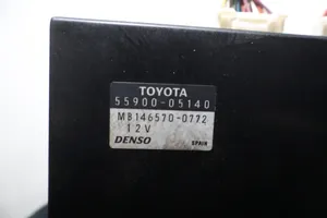 Toyota Avensis Verso Sisätuulettimen ohjauskytkin 