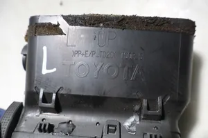 Toyota Avensis Verso Kojelaudan sivutuuletussuuttimen kehys 
