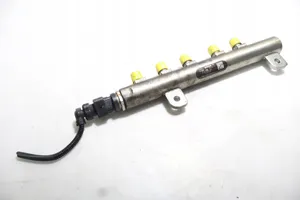 Opel Zafira B Kraftstoffverteiler Einspritzleiste Verteilerrohr 0445214095