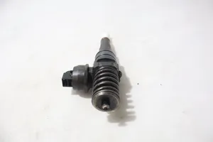 Volkswagen Golf IV Injecteur de carburant 0414720215