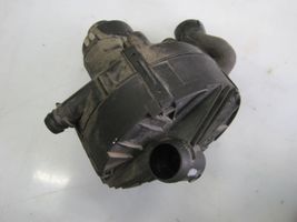 Mercedes-Benz E A207 Toissijainen ilmapumppu A0001405185