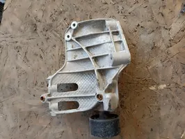 BMW 3 F30 F35 F31 Staffa di montaggio del compressore dell’A/C 7585167