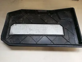 Porsche Cayenne (92A) Couvercle de boîtier de batterie 7L0864643