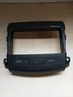 Mitsubishi Outlander Cadre, panneau d'unité radio / GPS 