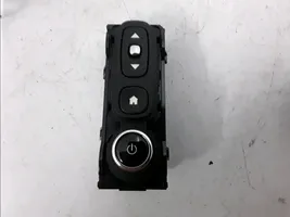 Renault Zoe Radio/CD/DVD/GPS-pääyksikkö 281151499R