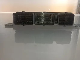 Dacia Sandero Calculateur moteur ECU 237107018R