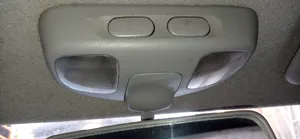 Nissan NP300 Panel oświetlenia wnętrza kabiny 