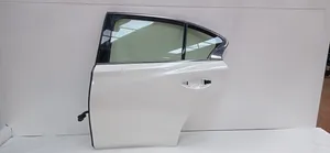Infiniti Q50 Porte arrière 